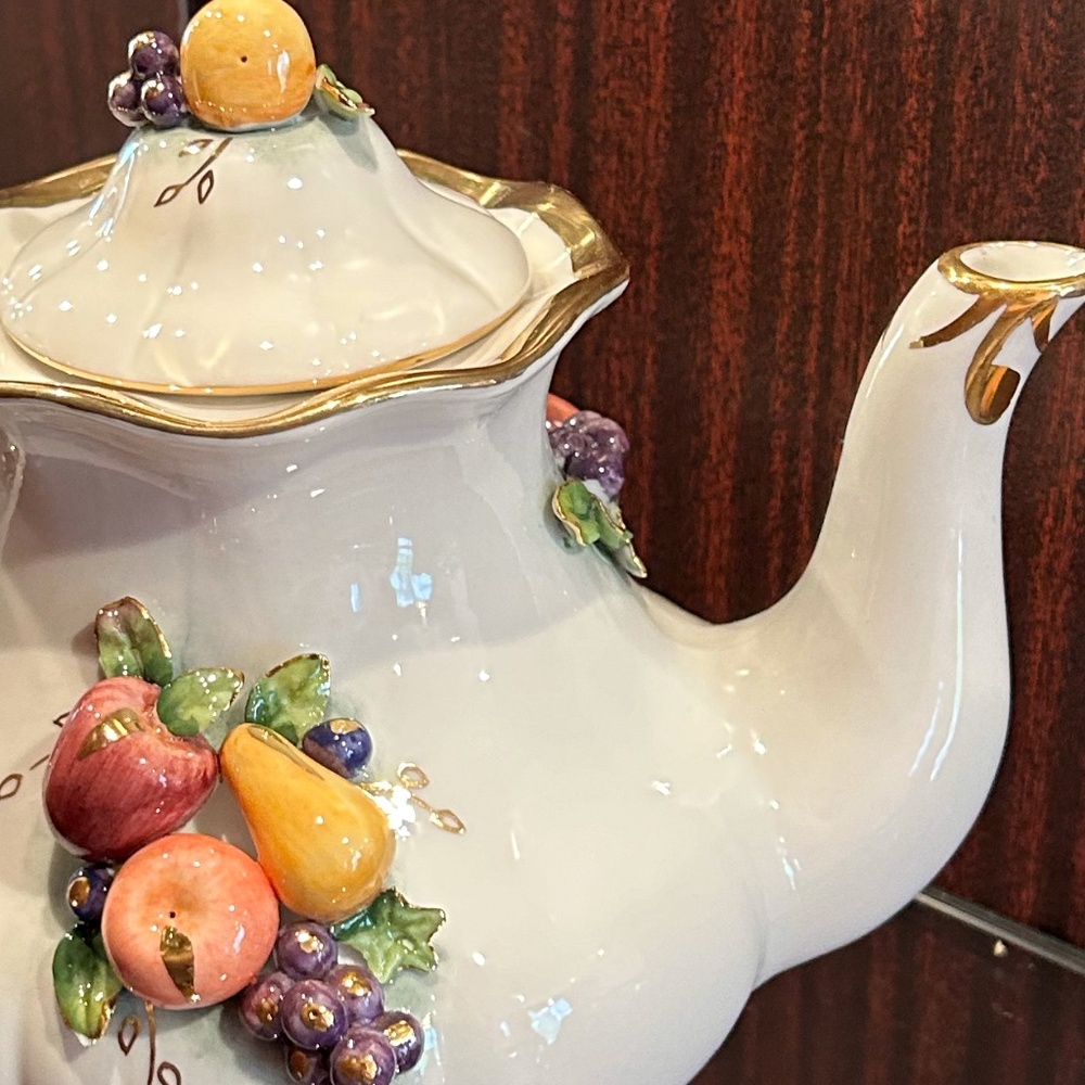 Vintage 3D Fruit Teapot Philippines Ceramic Relief Gold Tone Trim 7" High w/Lid - Picture 12 of 16